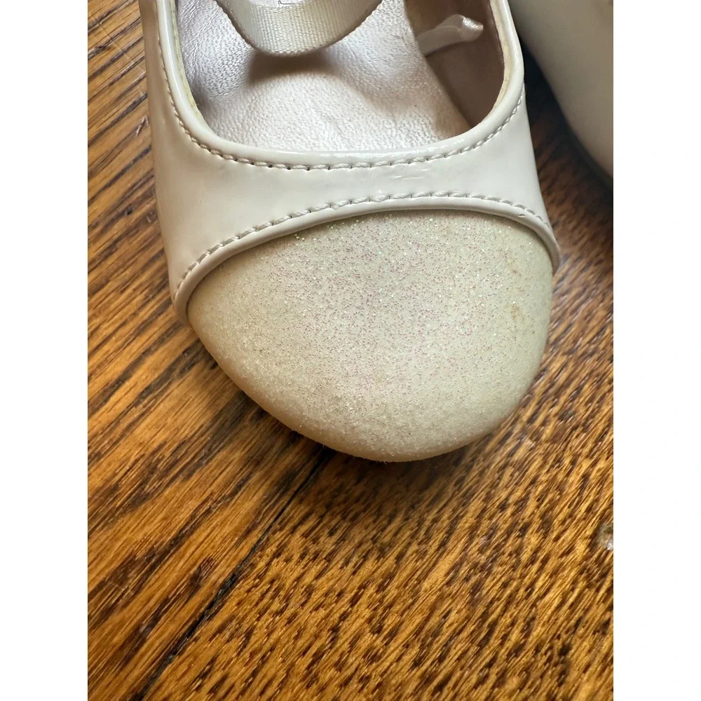 Childrens Place Girls Cream Glitter Cap Toe Ballet Flats Shoes Size 4